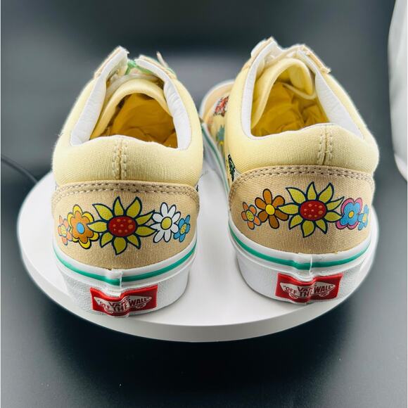 New Vans X Sesame Street Old Skool Natural Sneakers ELMO SHOES Sz 4.5 - Picture 4 of 8